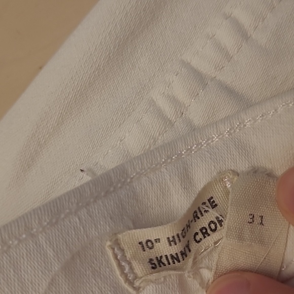 LIKE NEW Madewell 10" High Rise Skinny Cropped Fringed Hem Button Closure Jeans - Picture 10 of 17